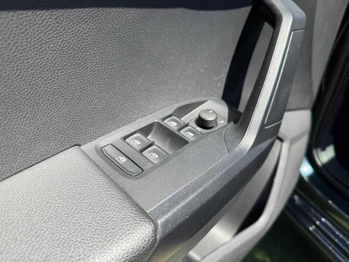 seat-ibiza-2023-gasolina-999cc