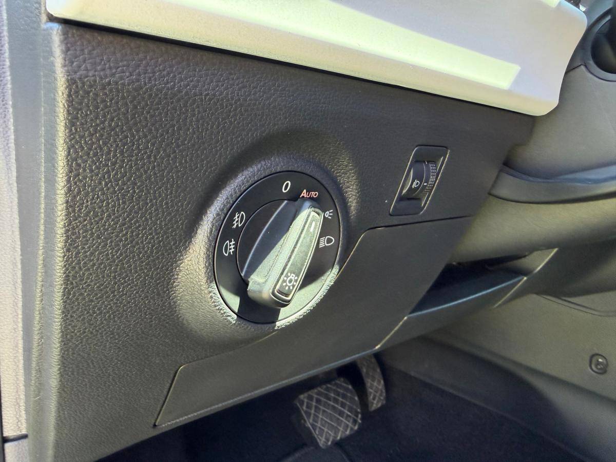 seat-ibiza-2023-gasolina-999cc