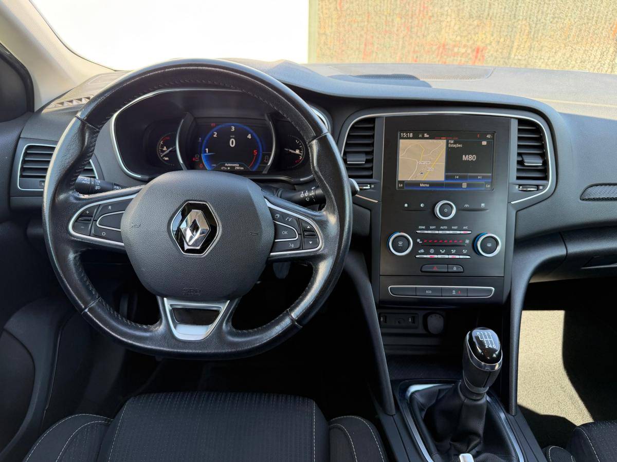 renault-megane-2017-diesel-1461cc