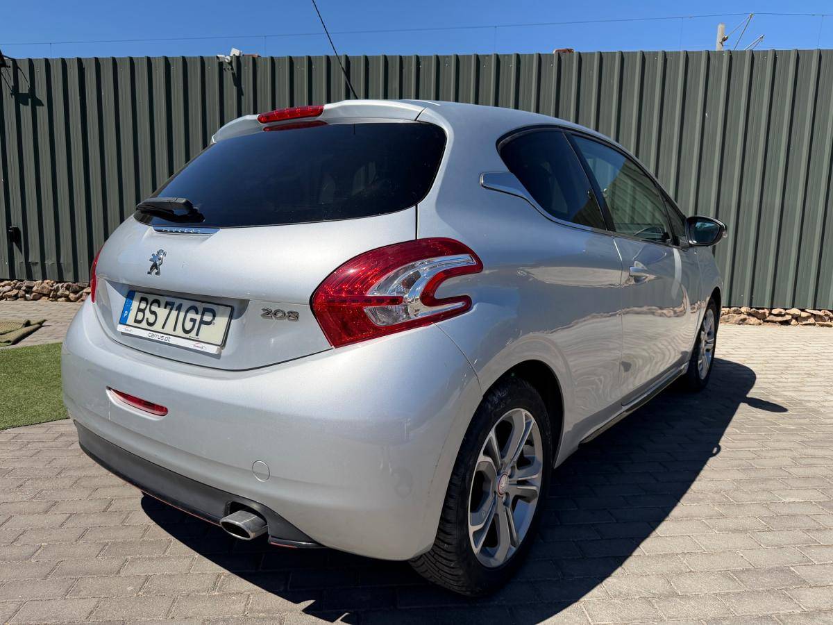 peugeot-208-2013-gasolina-1199cc
