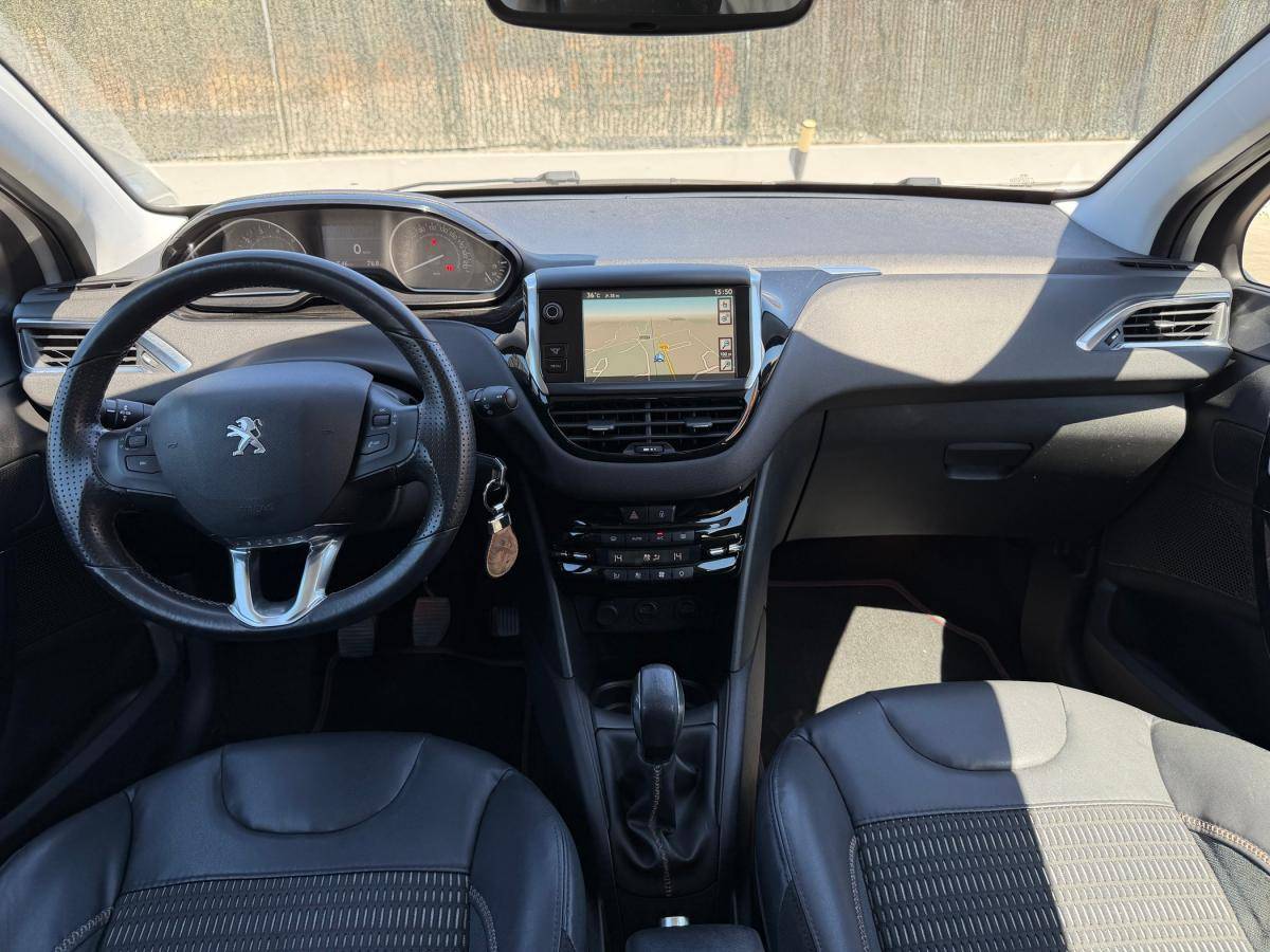 peugeot-208-2013-gasolina-1199cc