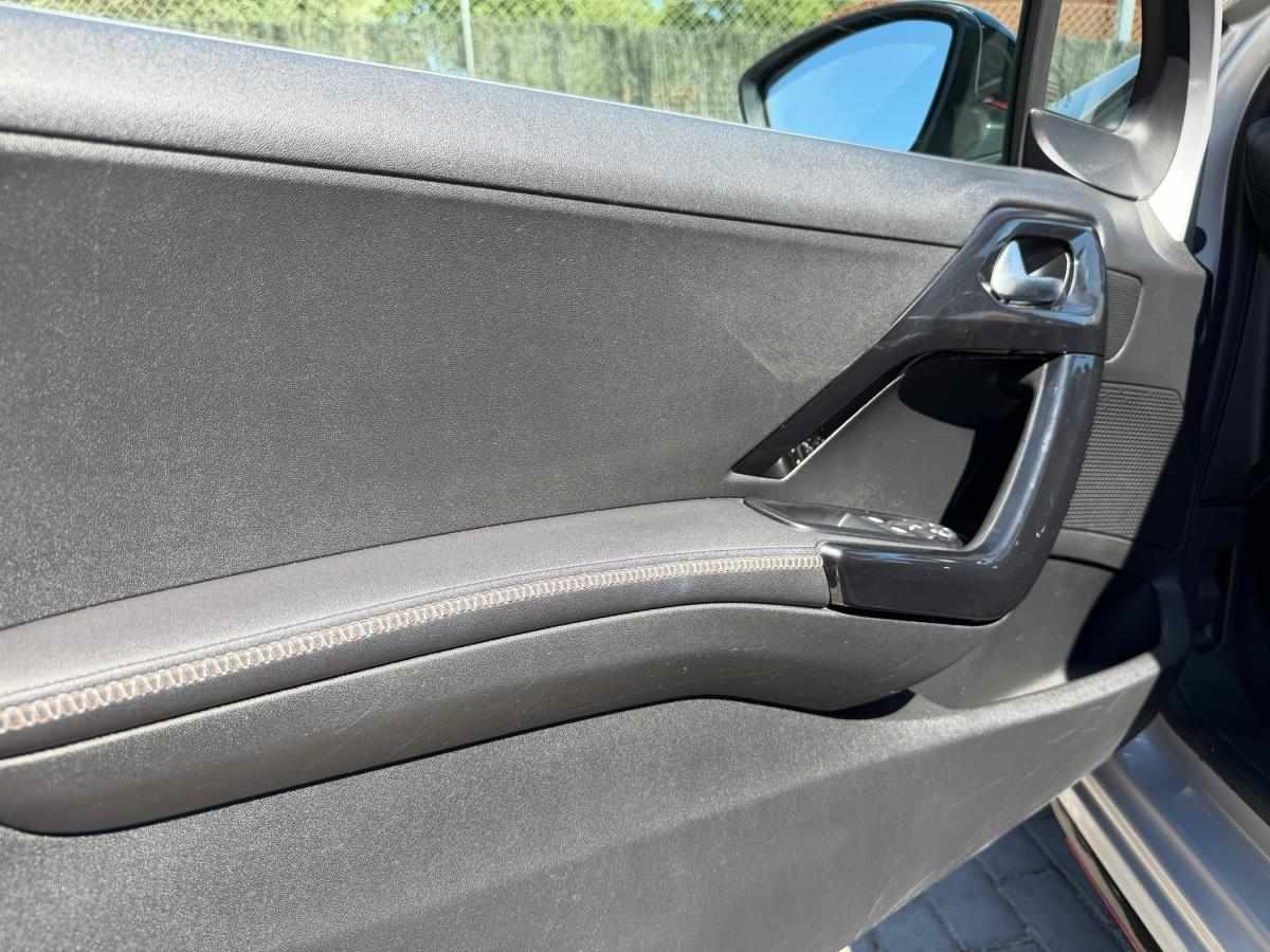 peugeot-208-2013-gasolina-1199cc