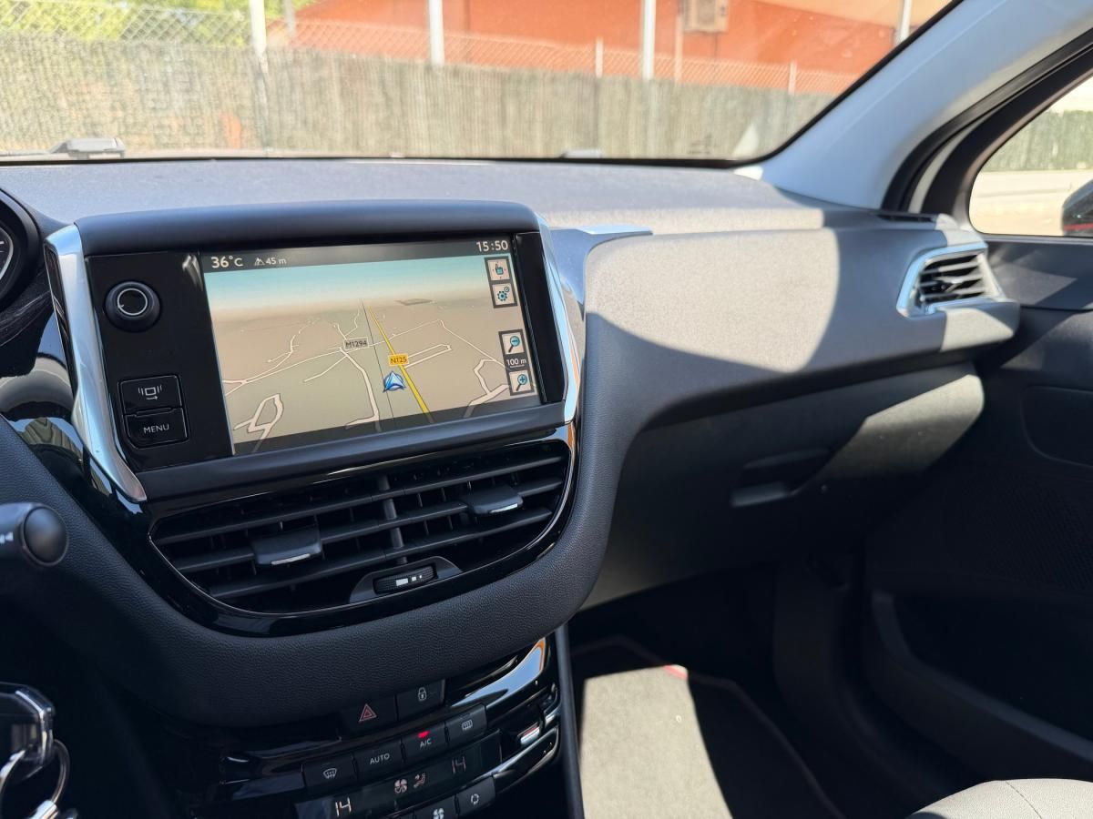 peugeot-208-2013-gasolina-1199cc