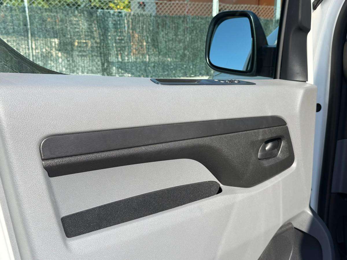 opel-vivaro-2021-diesel-1499cc