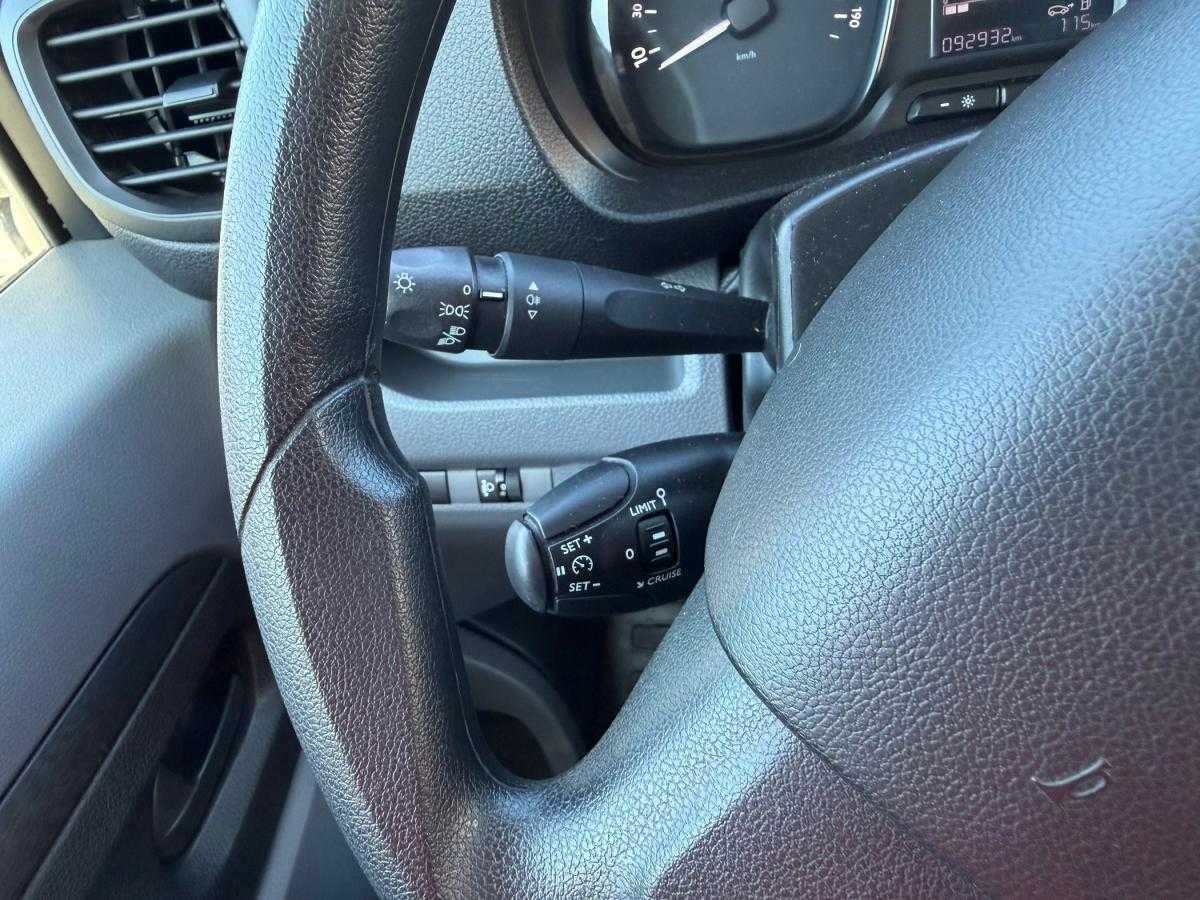 opel-vivaro-2021-diesel-1499cc