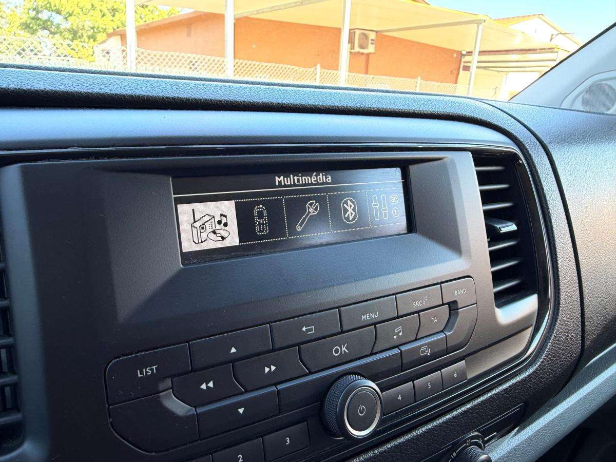 opel-vivaro-2021-diesel-1499cc