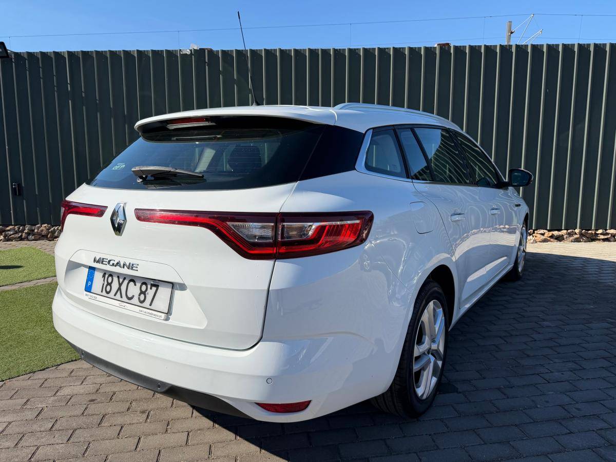 renault-megane-sport-tourer-2017-diesel-1461cc