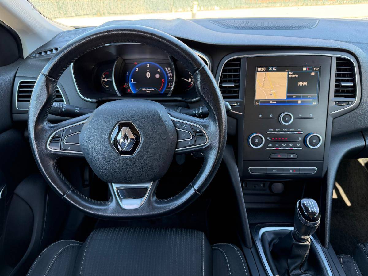 renault-megane-sport-tourer-2017-diesel-1461cc