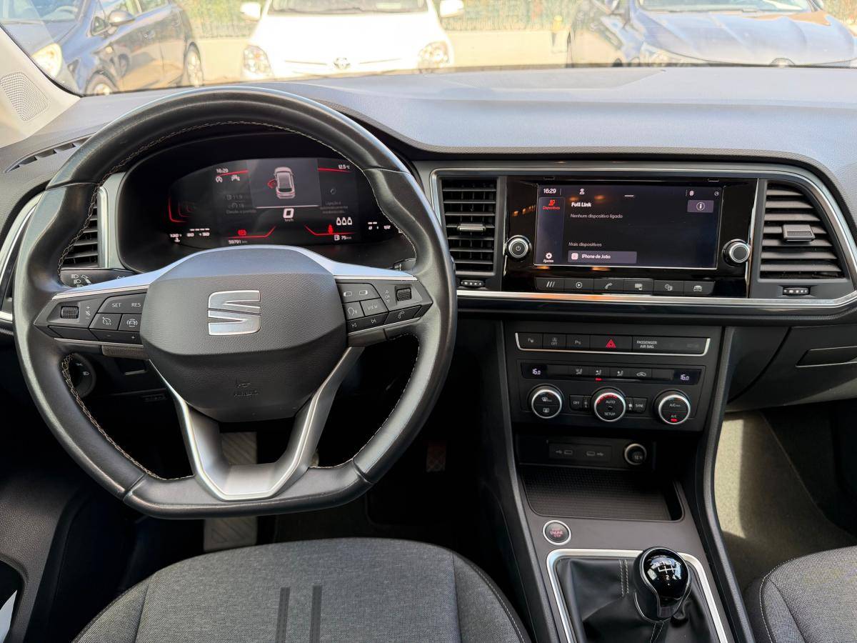 seat-ateca-2023-gasolina-999cc