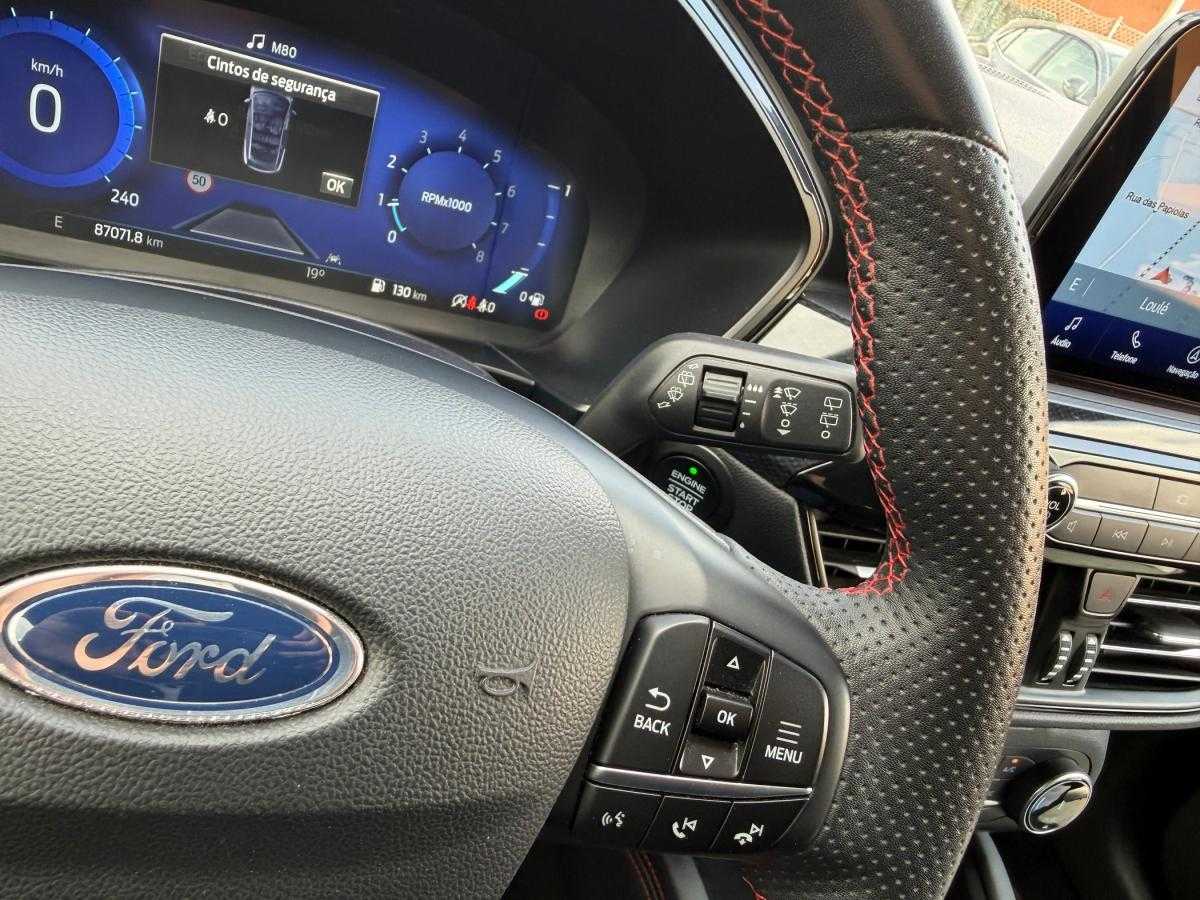 ford-kuga-2023-gasolina-1499cc