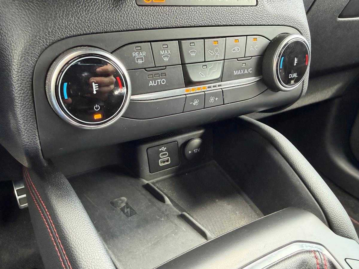 ford-kuga-2023-gasolina-1499cc