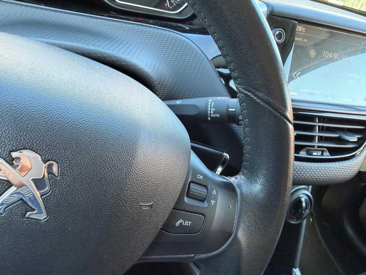 peugeot-2008-2017-gasolina-1199cc