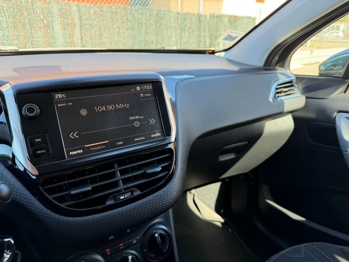 peugeot-2008-2017-gasolina-1199cc