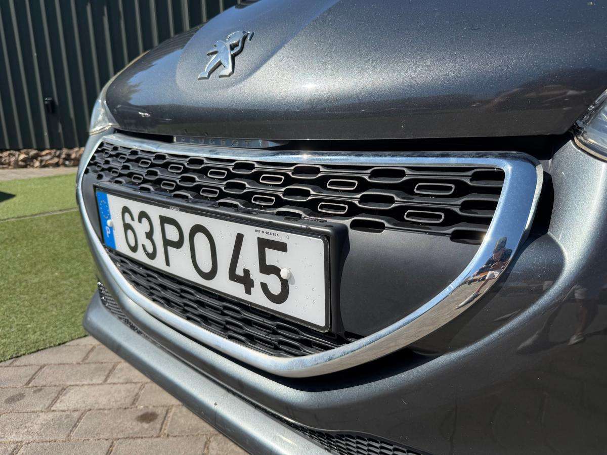 peugeot-208-2015-gasolina-1199cc