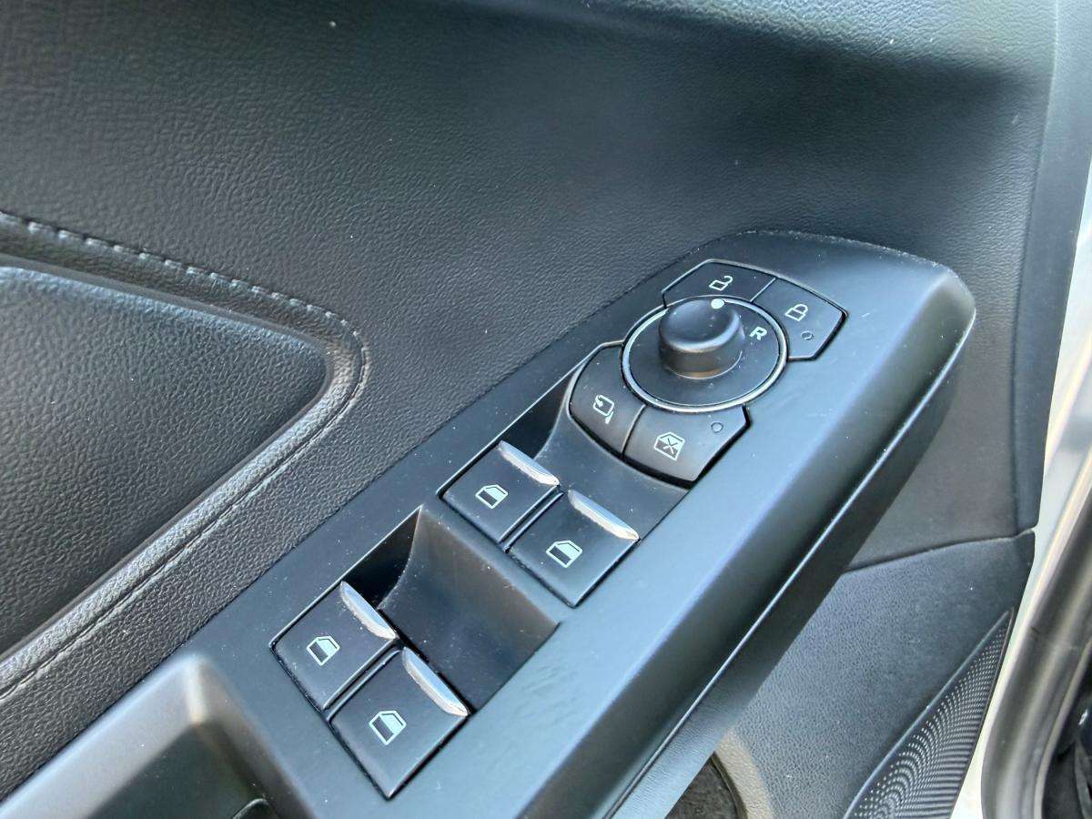 ford-focus-2022-gasolina-998cc