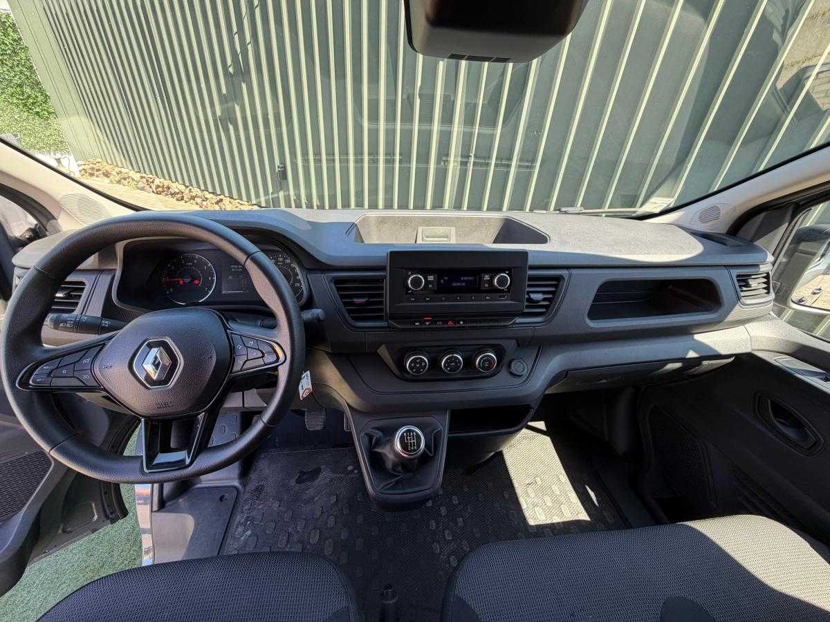 renault-trafic-2023-diesel-1997cc