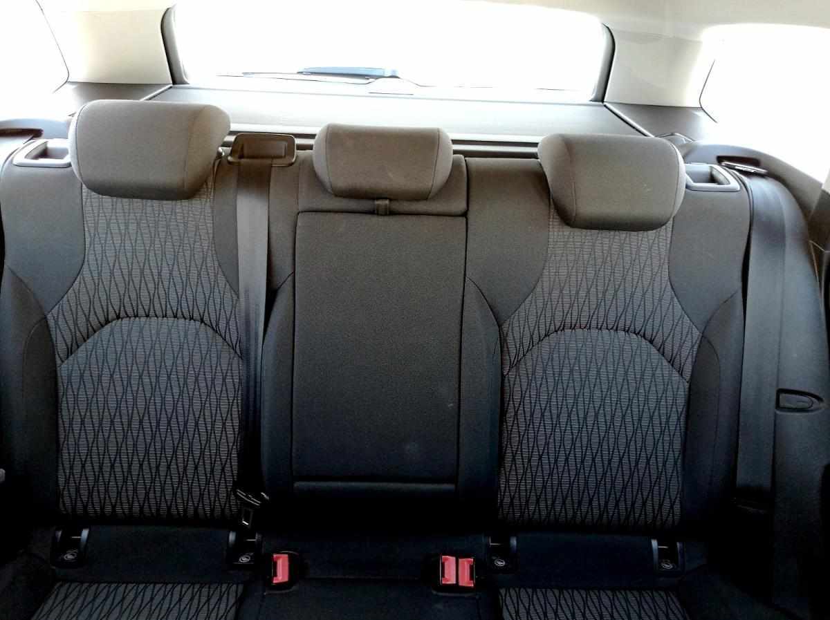seat-leon-1-6-tdi-ecomotive-2015-diesel-1598cc