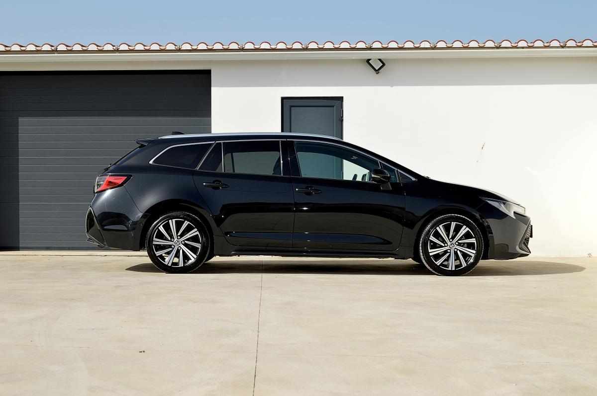 toyota-corolla-1-8-hybrid-2022-gasolina-1798cc