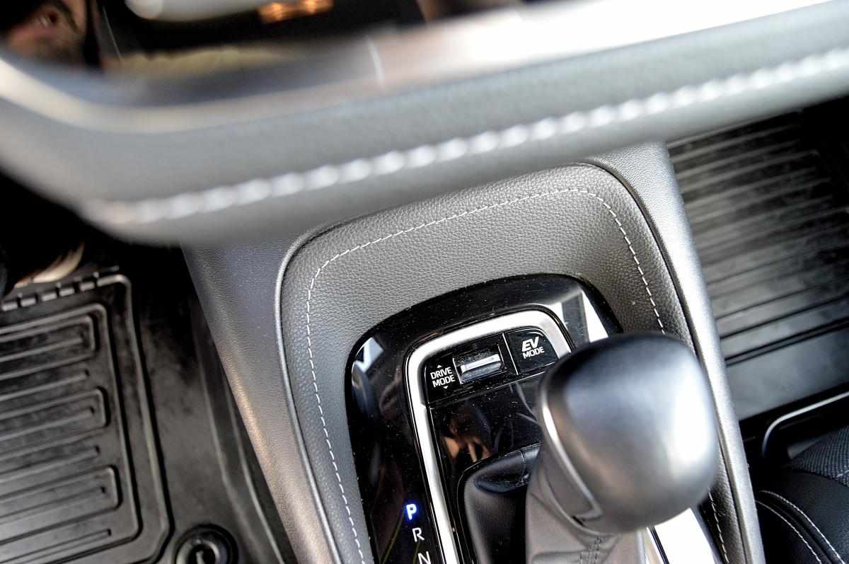 toyota-corolla-1-8-hybrid-2022-gasolina-1798cc