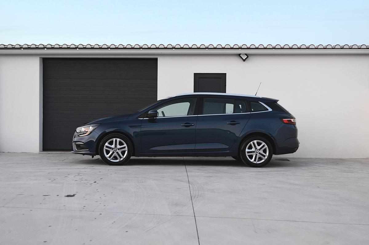 renault-megane-sport-tourer-2017-gasolina-1197cc
