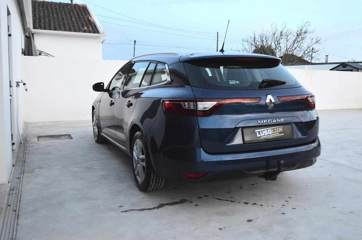 renault-megane-sport-tourer-2017-gasolina-1197cc