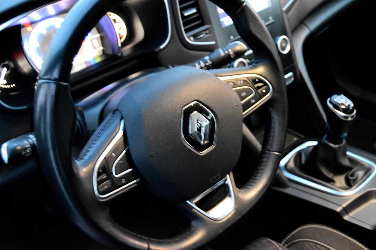 renault-megane-sport-tourer-2017-gasolina-1197cc