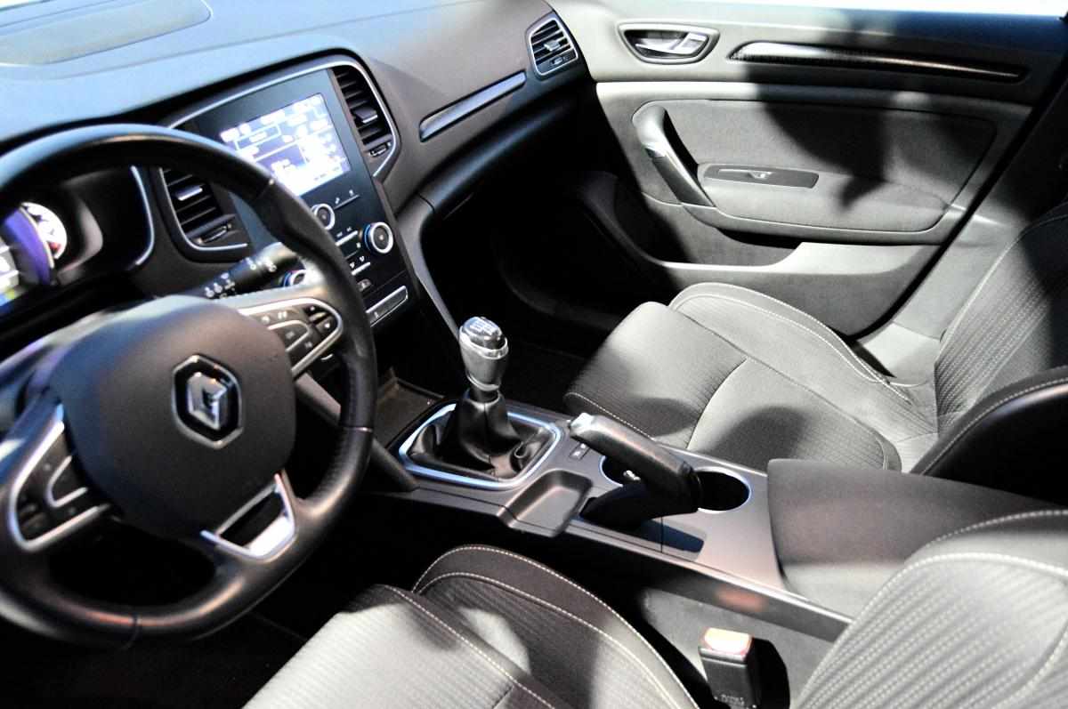 renault-megane-sport-tourer-2017-gasolina-1197cc