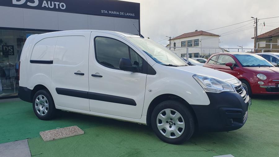 peugeot-partner-2018-diesel-1560cc