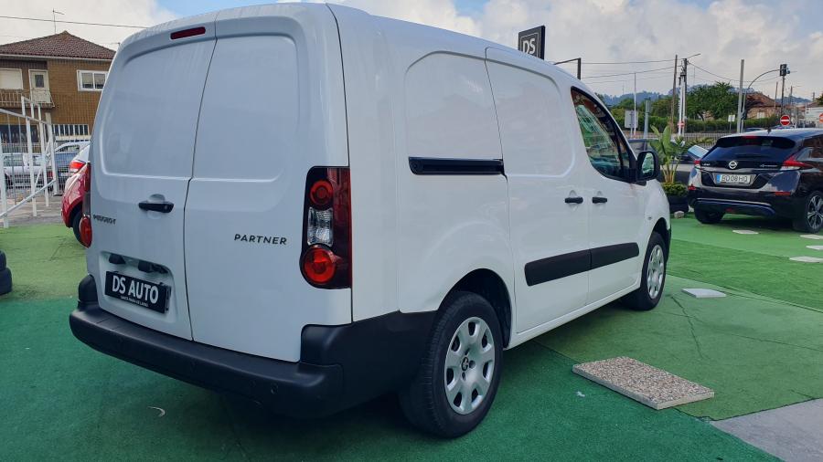 peugeot-partner-2018-diesel-1560cc