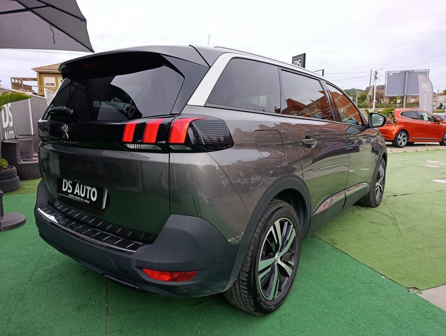 peugeot-5008-2017-diesel-1560cc
