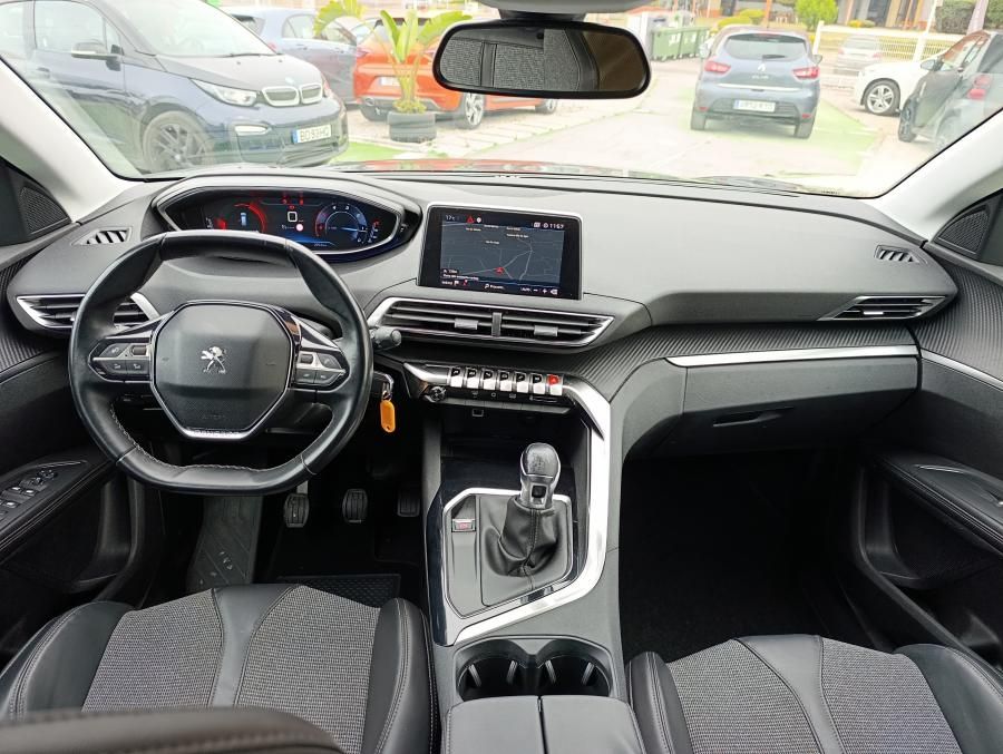 peugeot-5008-2017-diesel-1560cc