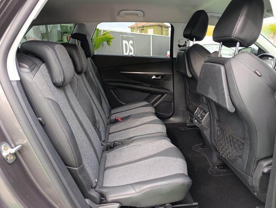 peugeot-5008-2017-diesel-1560cc