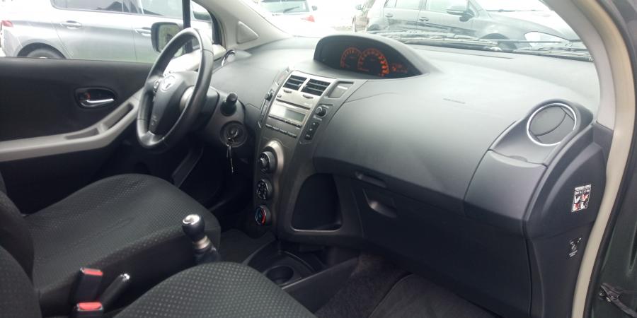 toyota-yaris-2011-gasolina-998cc