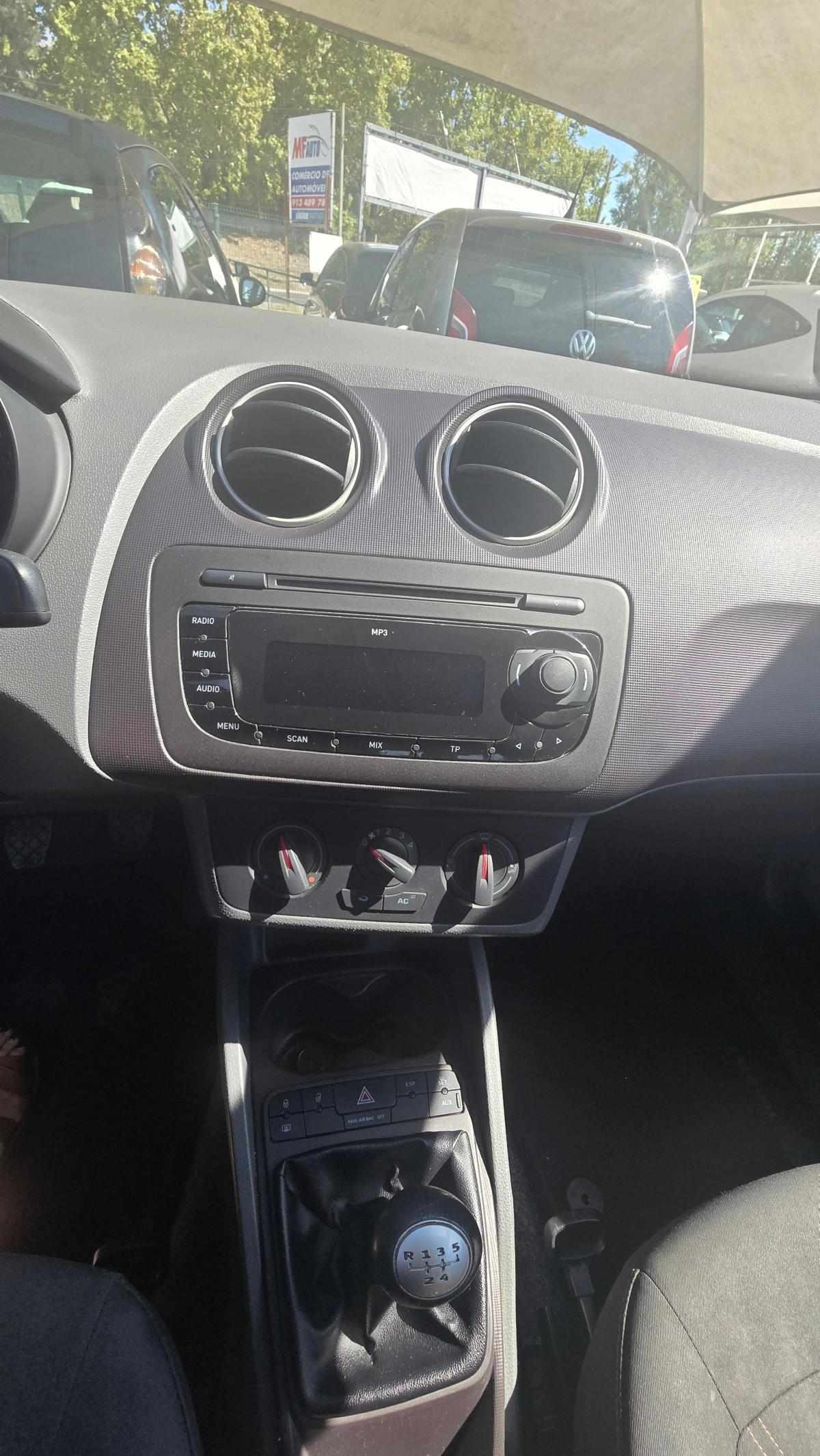 seat-ibiza-1-2-tdi-2011-diesel-1199cc