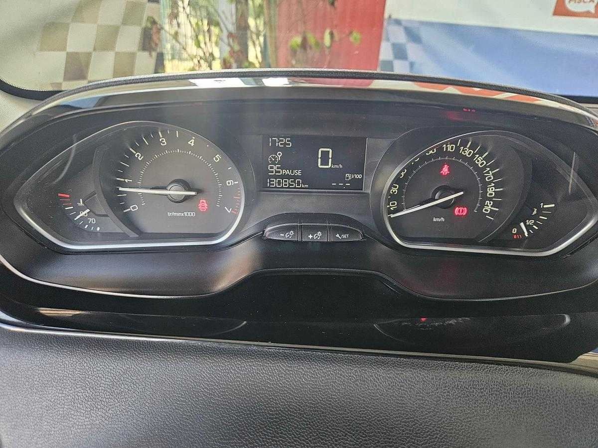 peugeot-208-2016-gasolina-1199cc