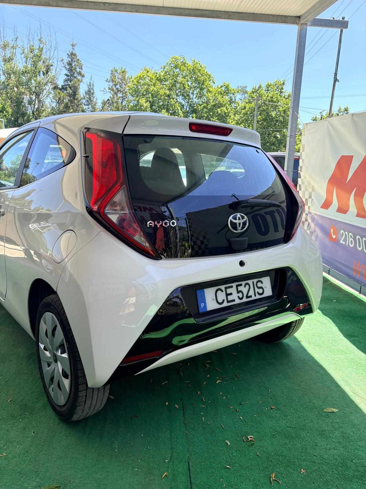 toyota-aygo-2021-gasolina-998cc