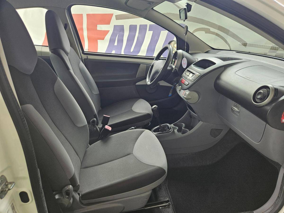 peugeot-107-2010-gasolina-998cc