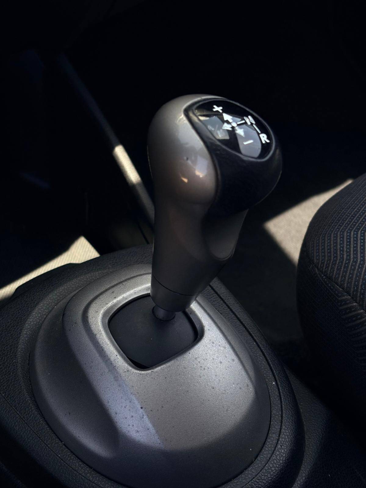 honda-jazz-2010-gasolina-1400cc