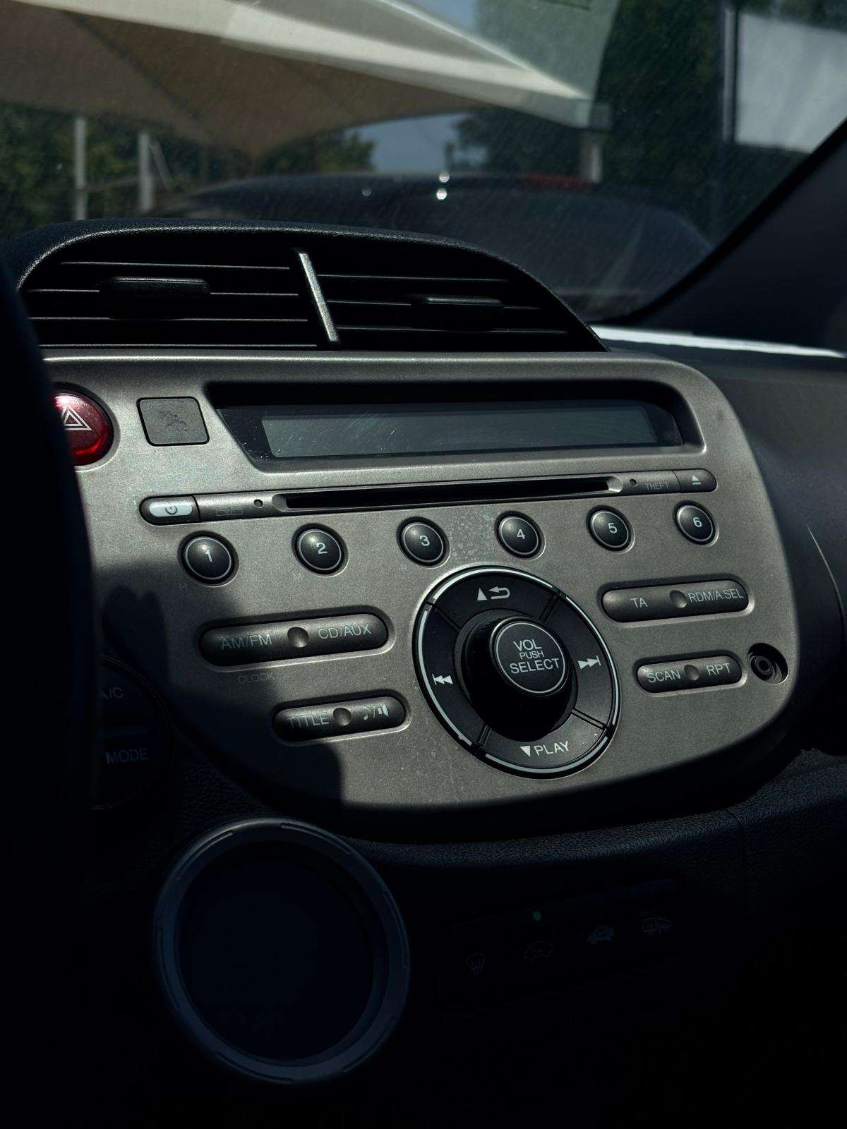 honda-jazz-2010-gasolina-1400cc