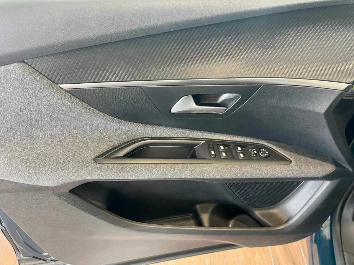peugeot-3008-2022-gasolina-1199cc