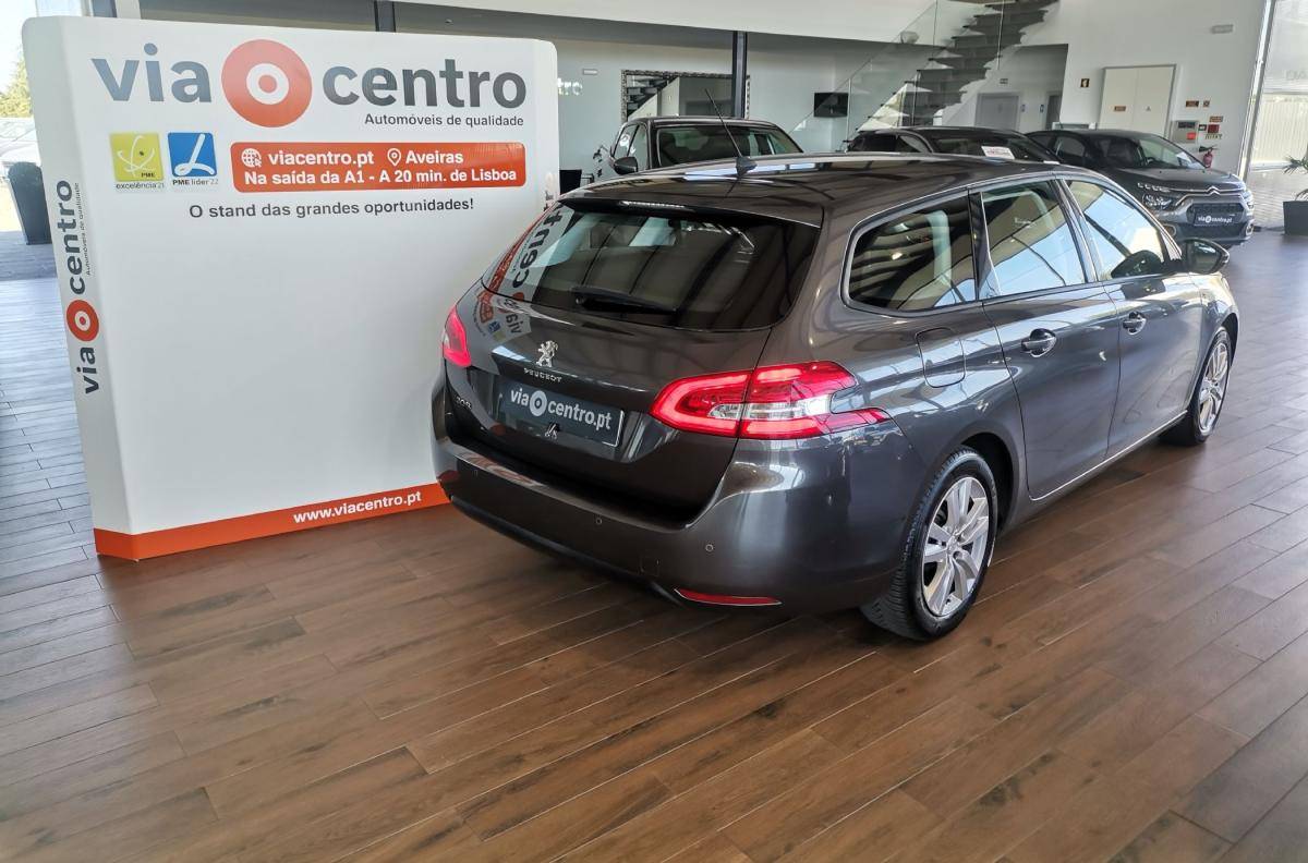 peugeot-308-sw-2018-diesel-1560cc