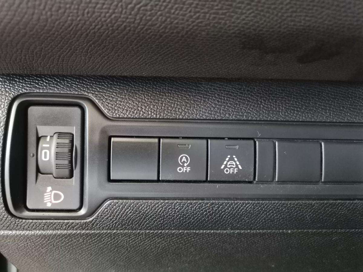 peugeot-308-sw-2018-diesel-1560cc