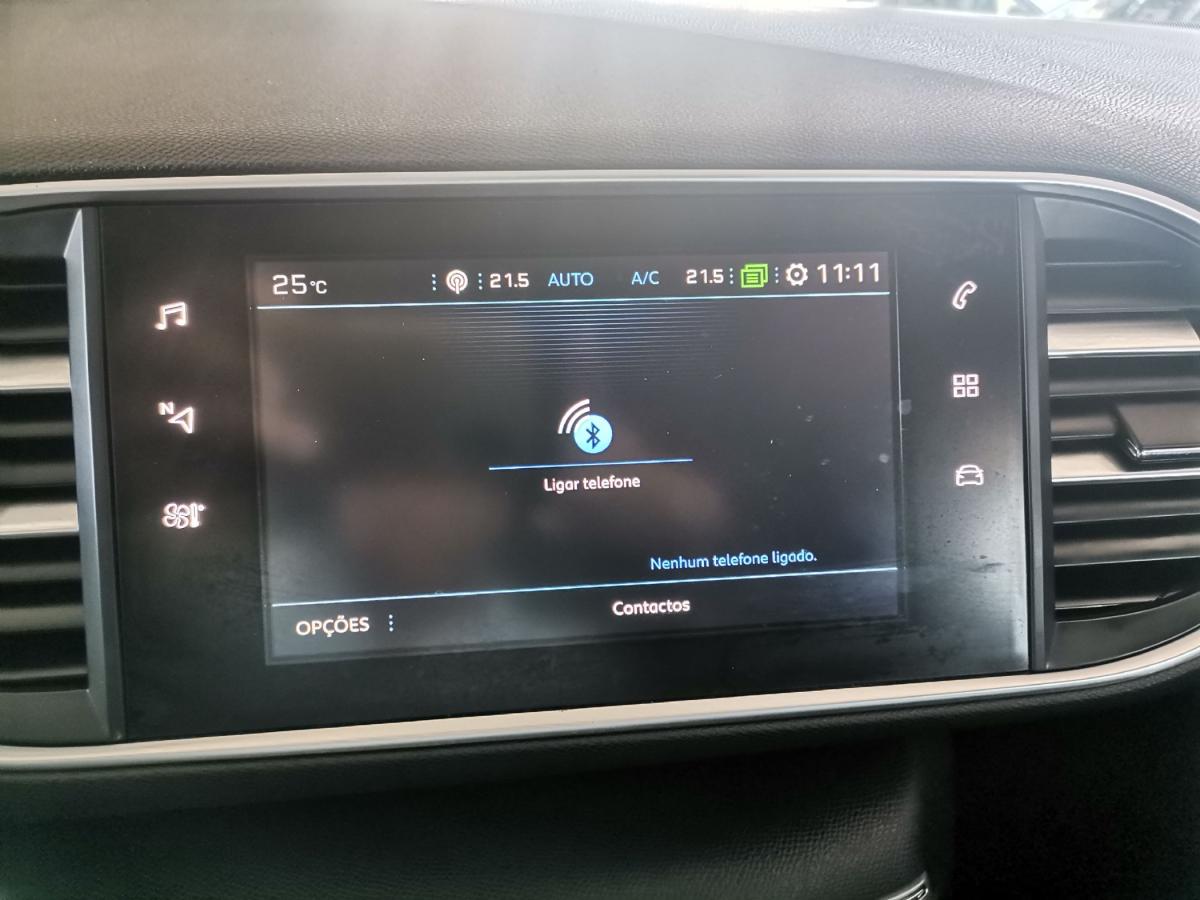 peugeot-308-sw-2018-diesel-1560cc