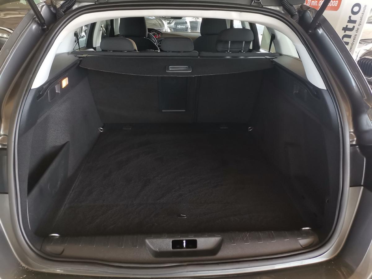 peugeot-308-sw-2018-diesel-1560cc