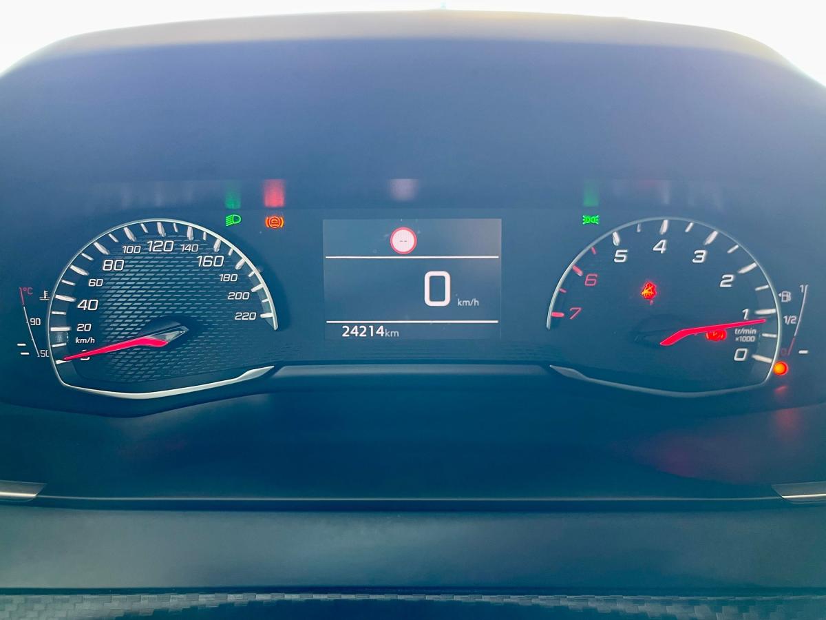 peugeot-208-2024-gasolina-1199cc