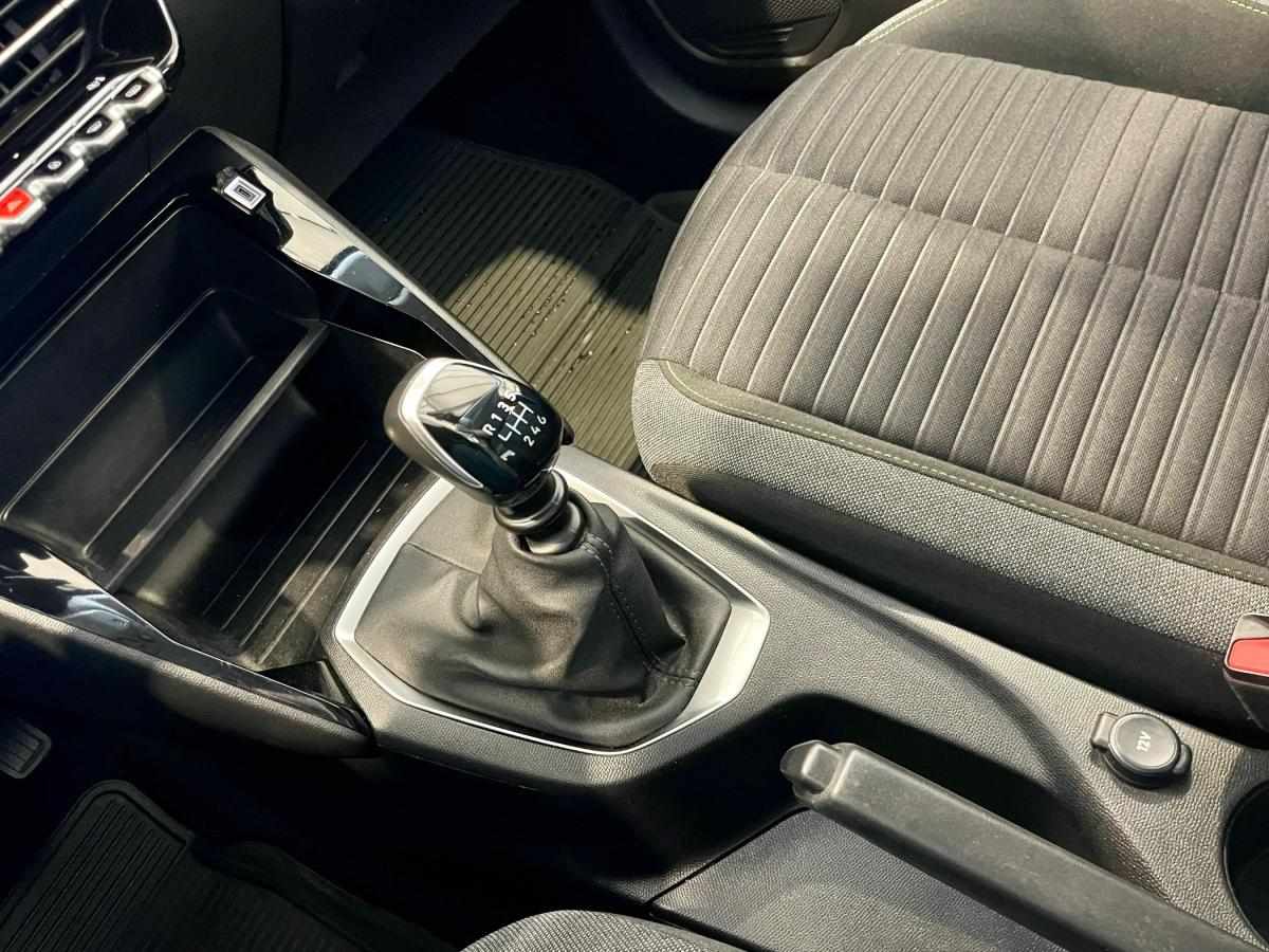 peugeot-208-2024-gasolina-1199cc