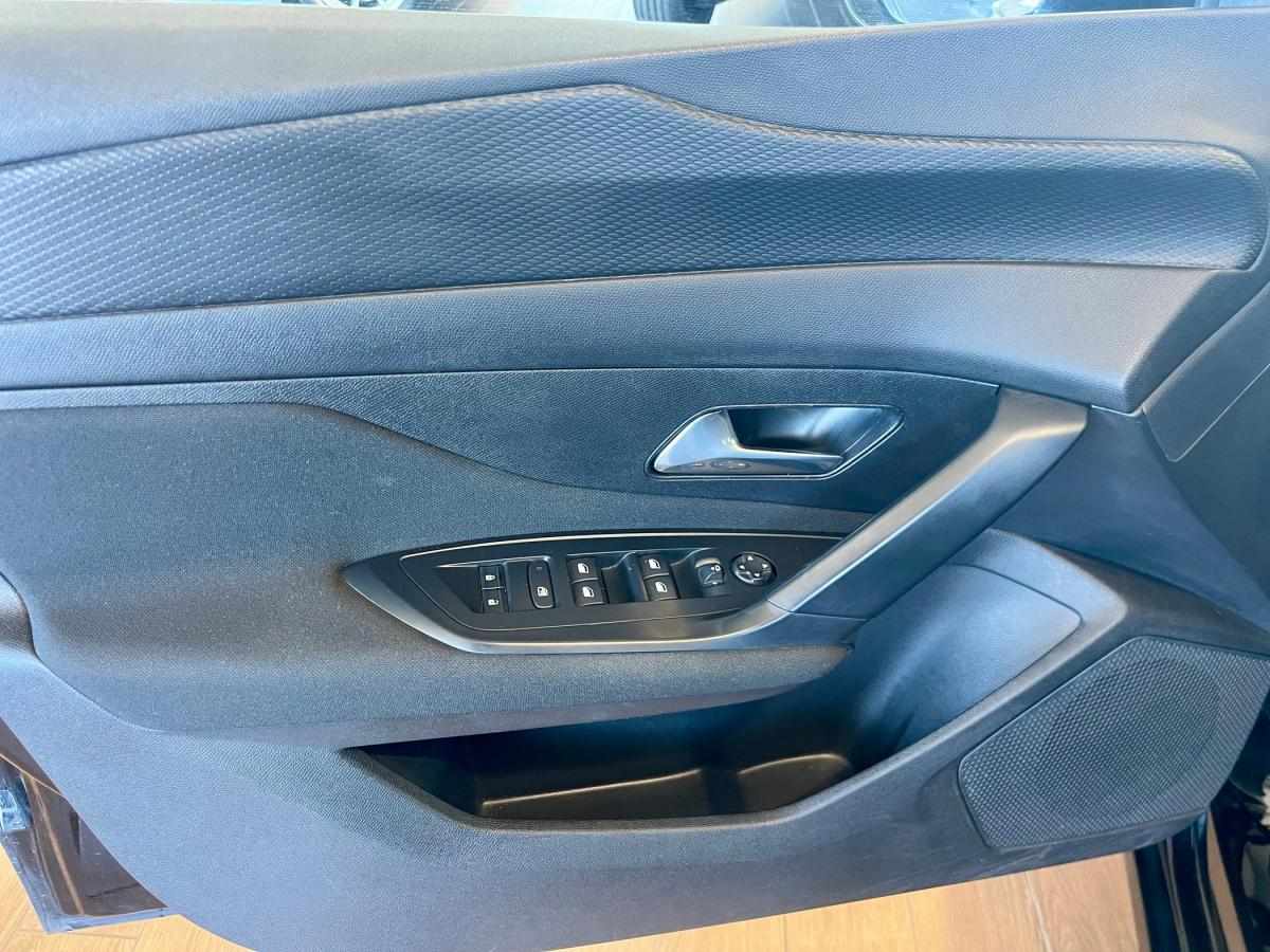 peugeot-308-sw-2022-gasolina-1199cc