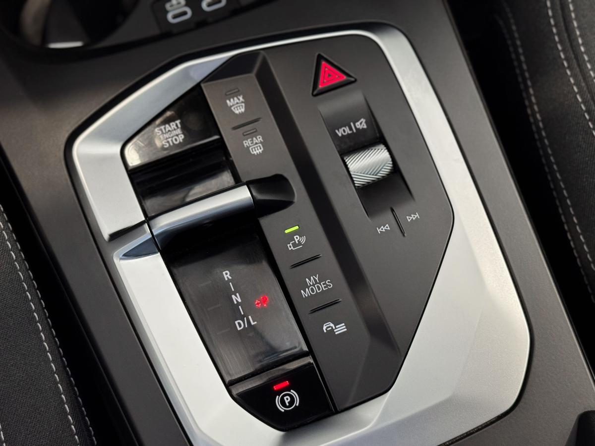 bmw-serie-1-2025-gasolina-1499cc