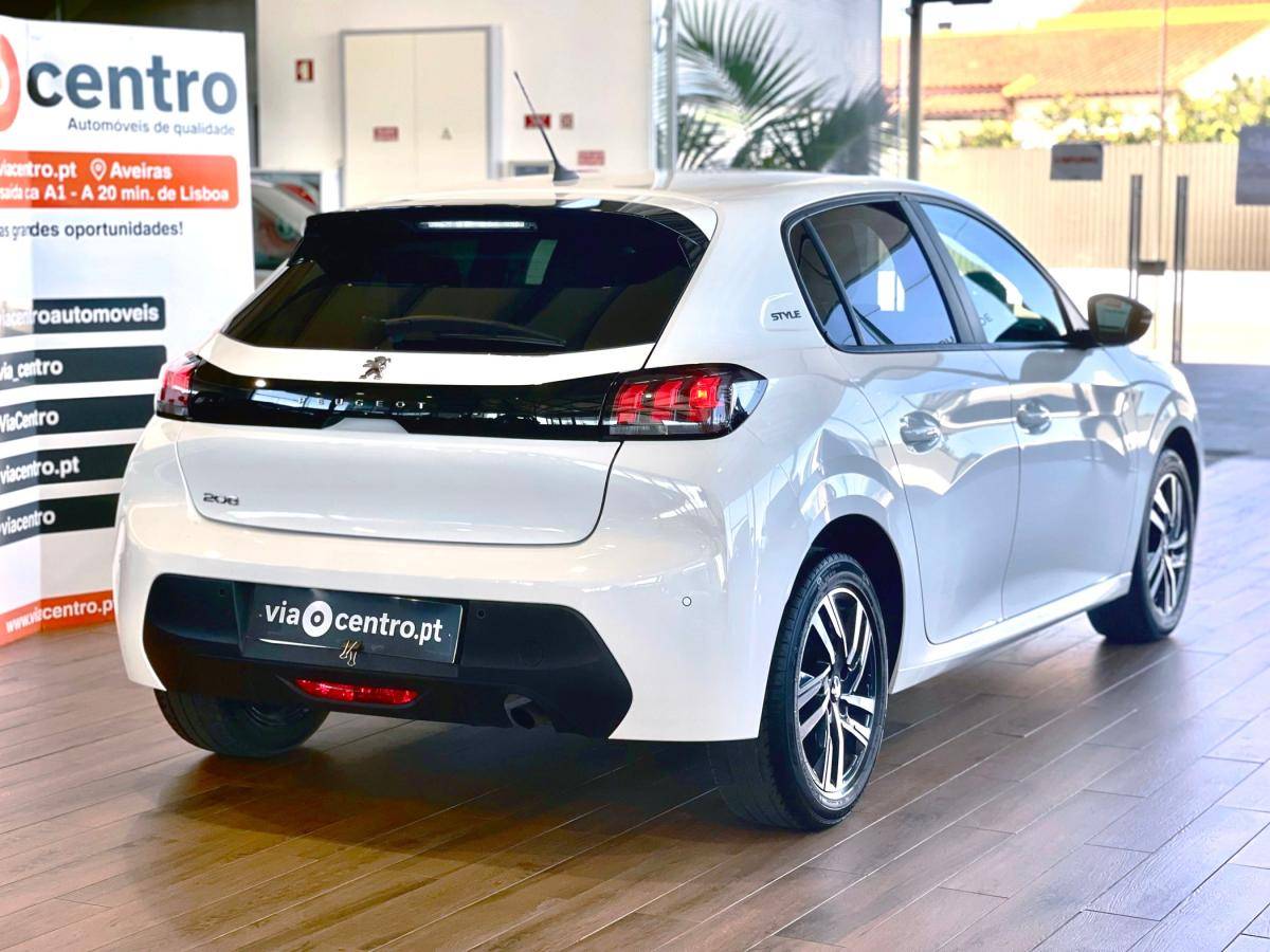 peugeot-208-2023-gasolina-1199cc