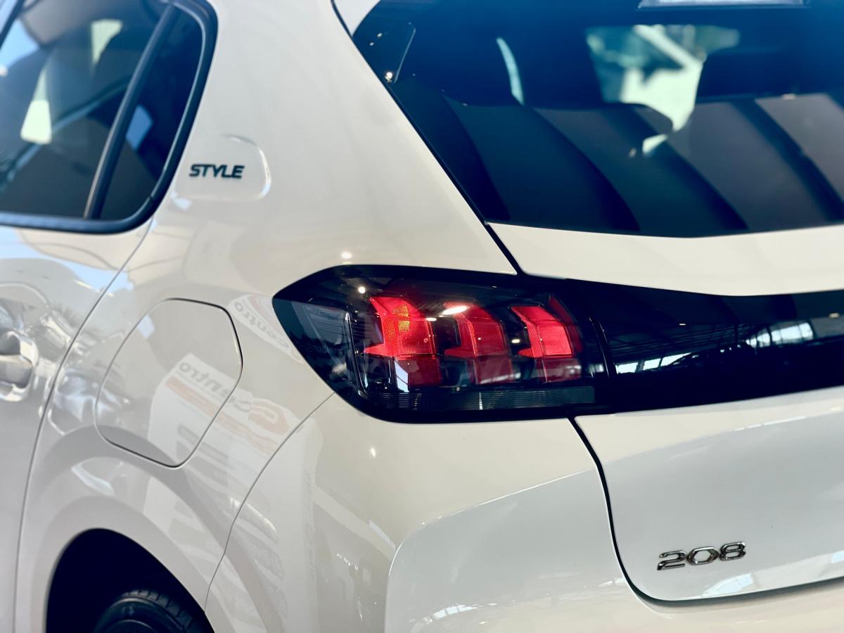 peugeot-208-2023-gasolina-1199cc